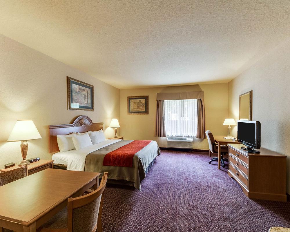 Comfort Inn & Suites And Suites Fredericksburg Ngoại thất bức ảnh