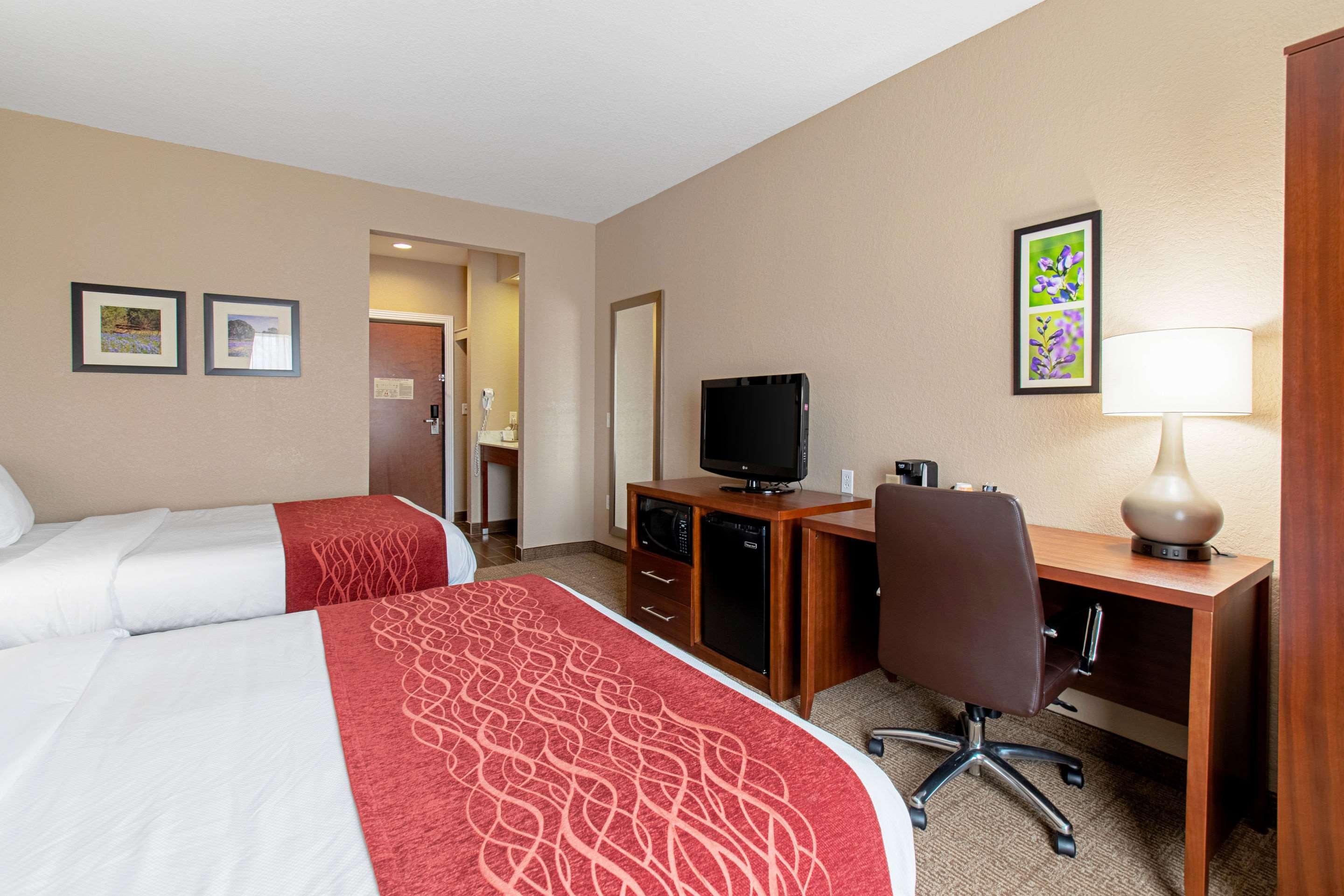 Comfort Inn & Suites And Suites Fredericksburg Ngoại thất bức ảnh