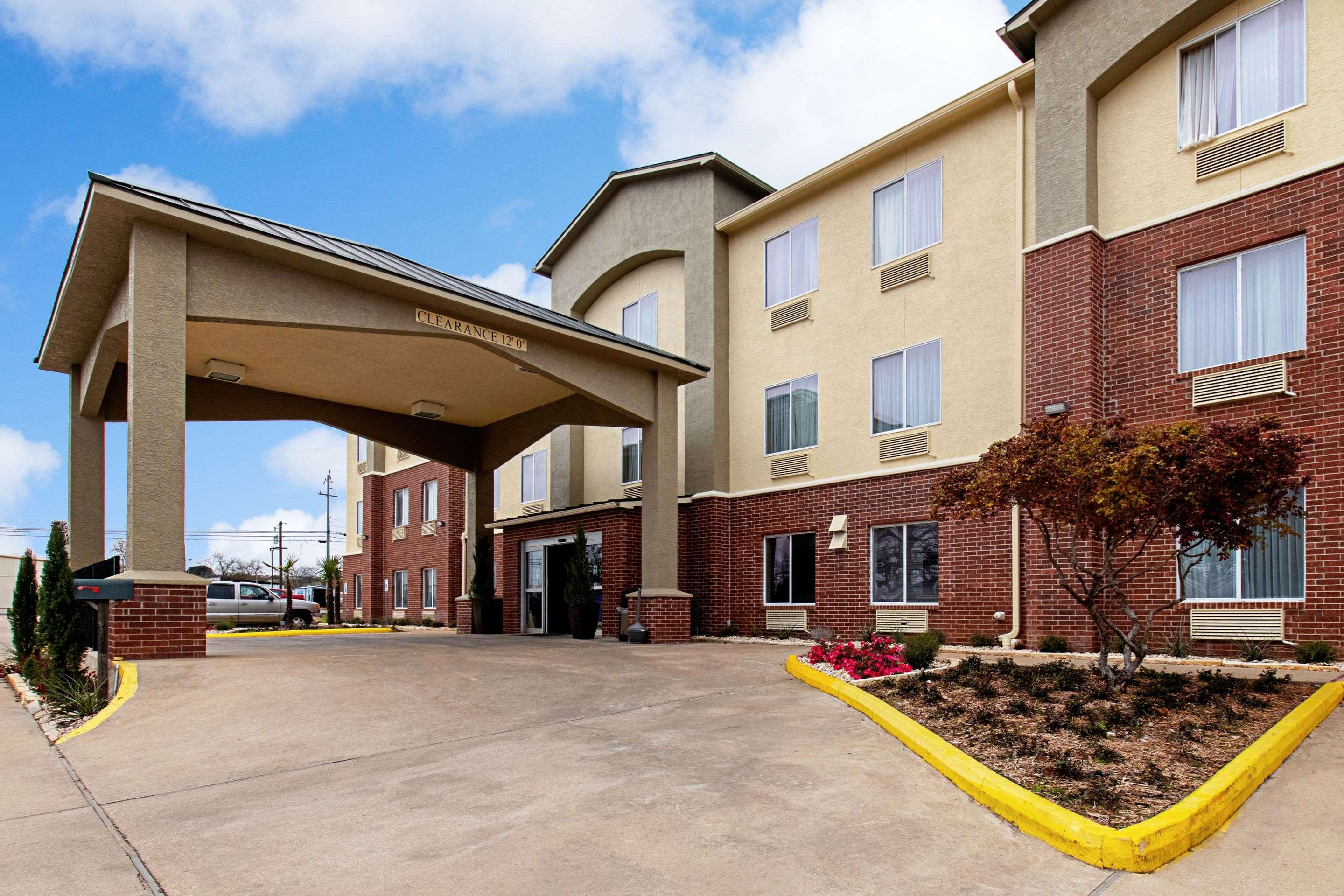 Comfort Inn & Suites And Suites Fredericksburg Ngoại thất bức ảnh