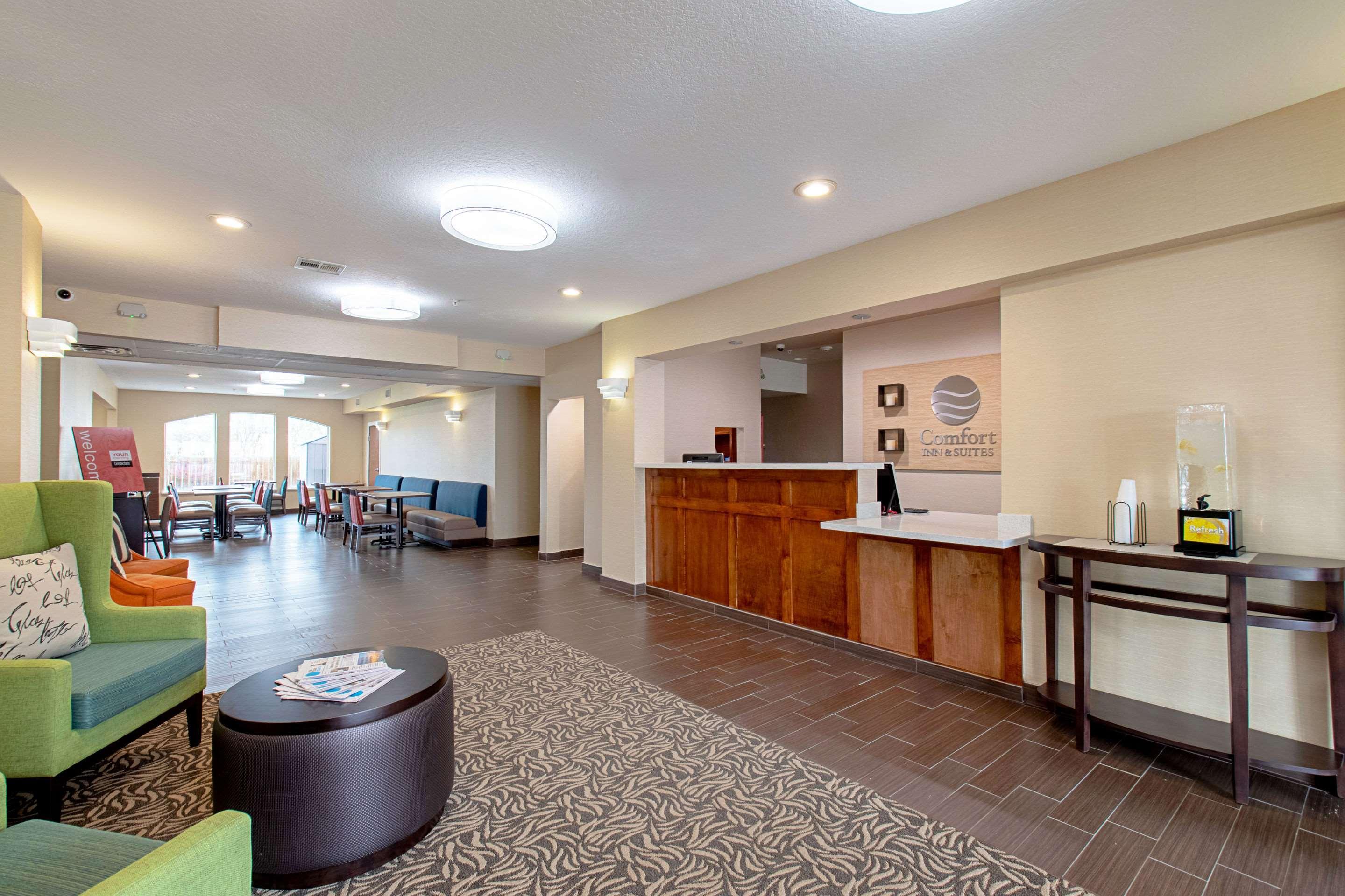 Comfort Inn & Suites And Suites Fredericksburg Ngoại thất bức ảnh