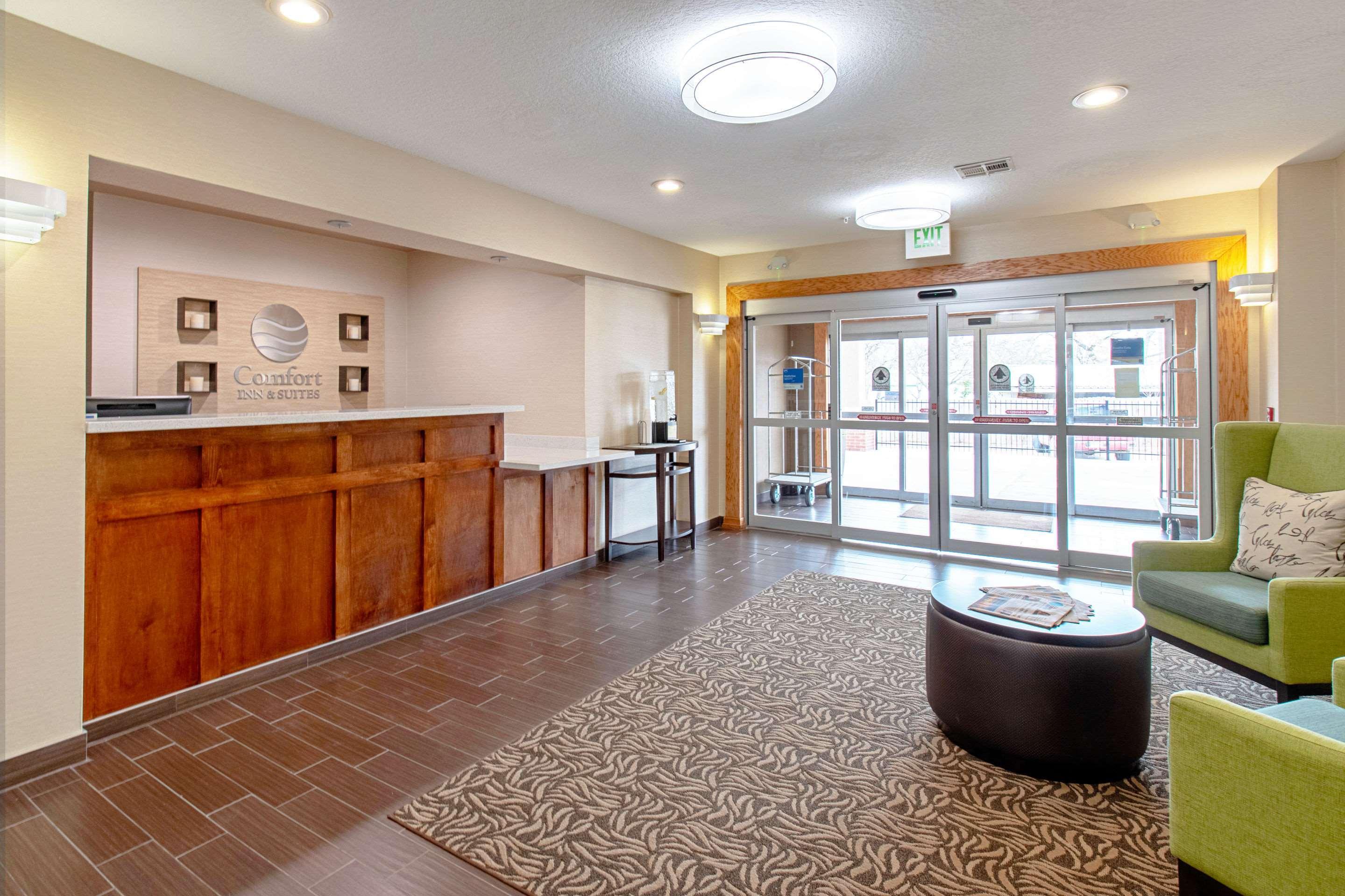 Comfort Inn & Suites And Suites Fredericksburg Ngoại thất bức ảnh