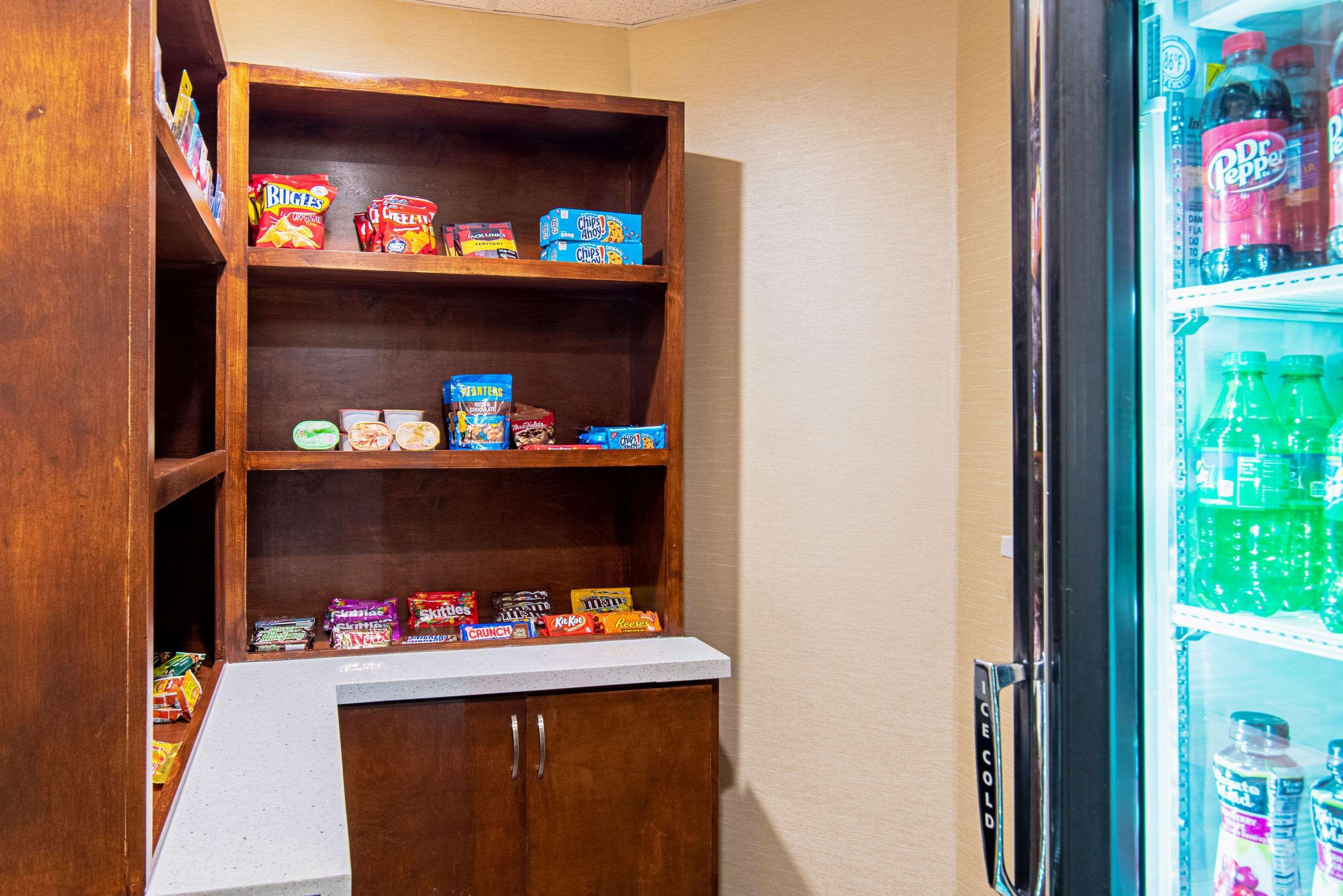 Comfort Inn & Suites And Suites Fredericksburg Ngoại thất bức ảnh